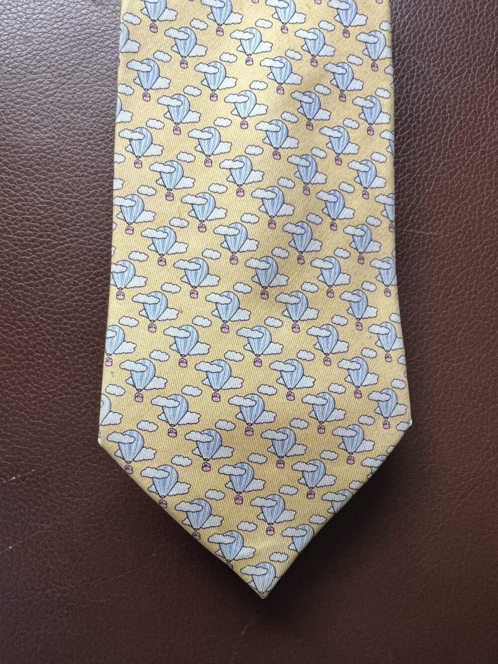 Vineyard Vines Yellow Hot Air Balloon Print Silk Tie Necktie
